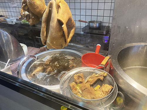 县城快餐崛起：紧盯着一线市场的餐饮品牌纷纷进军