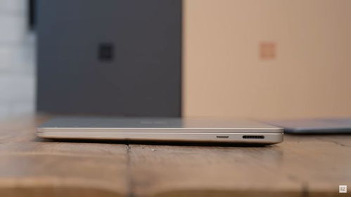 体验全新微软 Copilot 和骁龙芯技术的 Surface Laptop：高效、便捷与创新相结合！