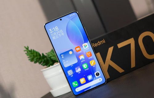 小米王腾开箱：Redmi K70 致尊版发布，冰璃、晴雪、墨羽真机同台秀