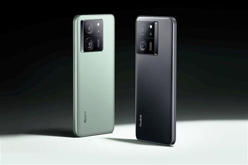 小米王腾开箱：Redmi K70 致尊版发布，冰璃、晴雪、墨羽真机同台秀