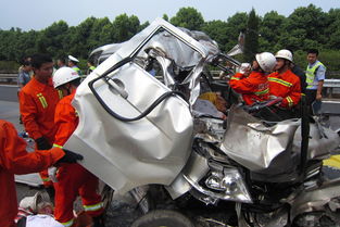 父亲带娃骑行遇车祸惨剧发生 知情人称事故道路仍在修建中