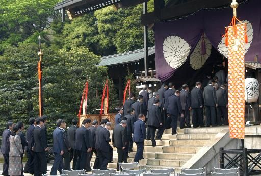 张本智和参拜日本东乡神社背后的真相：谁是他的尊崇对象？