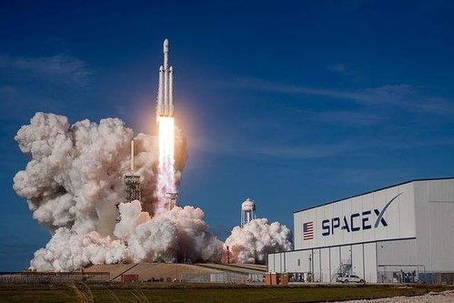 成为中国首位登上SpaceX太空船的女性：马斯克背后的两位关键人物