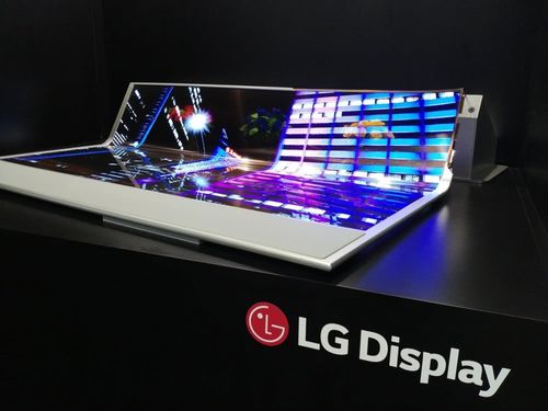 三星与LG Display携手研发透明OLED技术：革新显示技术的未来趋势