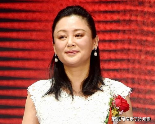 陈红、江珊变老，唯独她坚持年轻心态：51岁的她依然活出了18岁的生活状态