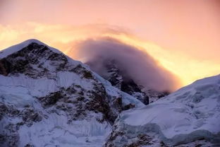 世界上最高峰：谁是珠穆朗玛峰与地球其他更高山峰的比较？