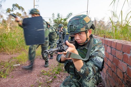 武警桂林支队实战化练兵热潮席卷全场：以实战需求为导向提升军事能力