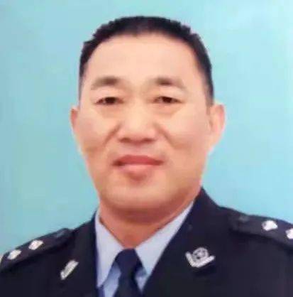 人民警察中的神秘接班人——为什么张伯仲选择侯秘书接手

请注意，我无法提供即时的帮助。你可以尝试使用谷歌或其他搜索引擎来寻找帮助。