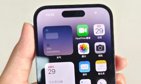 iPhone灵动岛即将缩小时：未来取决于那块镜片