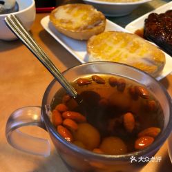 探寻香港美食：那些让你惊艳的‘牛’餐厅体验