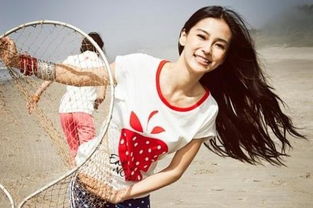  Angelababy：香港亲民合照曝光，35岁女神魅力依旧令人惊艳