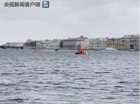 深圳女游客在海边拍照意外落水身亡，官方回应已经打捞并存放入火化场